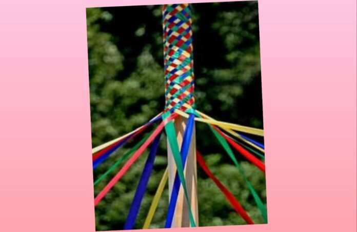 अवांतर, मराठीआर्टिकल, मराठीलेख, मराठीसाहित्य, मराठीकथा, मी मराठी, अभिजात मराठी, मंगळागौरीचा उत्साह, मंगळागौर पूजन, मंगळागौर खेळ, मंगळागौर गोफ, गोफ विणणे, सुखदु:खाचा गोफ, सुखद आठवणींचा गोफ, सुखद आठवणी, आठवणींचा गोफ विणणे, नव्याने गोफ विणू, गोफ सोडवणे,