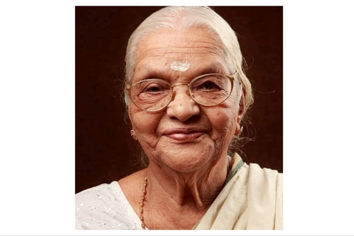 अवांतर, मराठीकथा, मराठीलेखन, मराठीआवृत्ती, मराठीसाहित्य, मराठीलेखक, मराठीमनोरंजन, मराठीवेबसाइट, वार्धक्य, चिरतरुणी, आजी