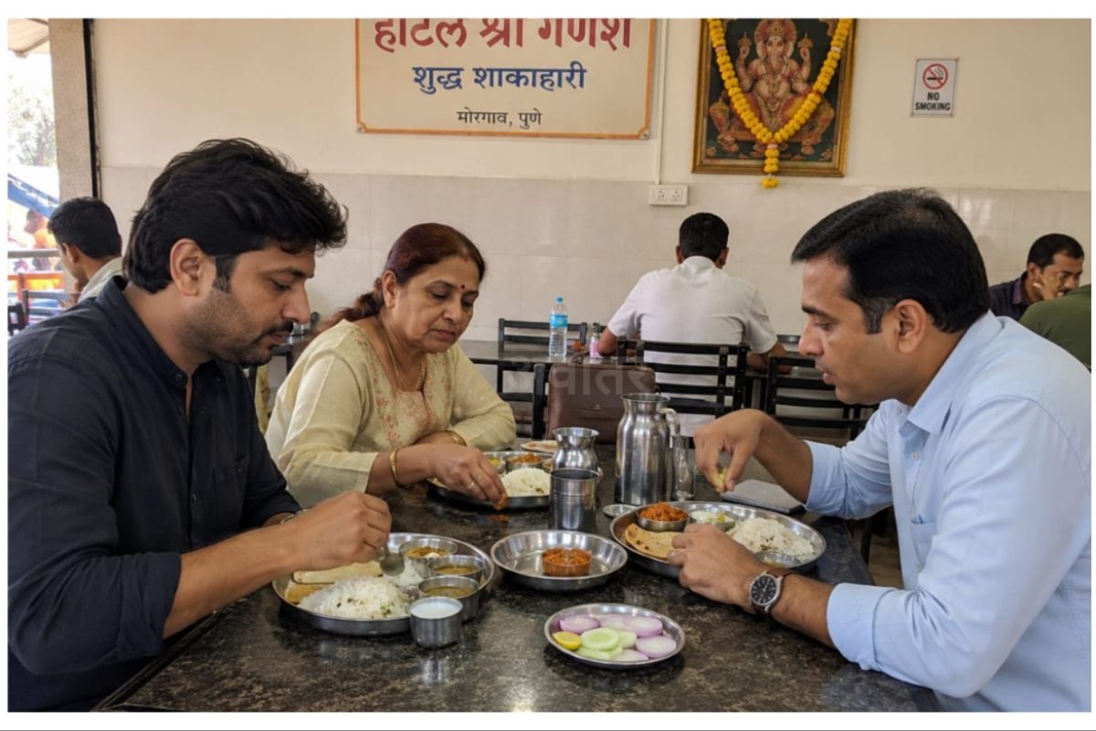 अवांतर, मी मराठी, अभिजात मराठी, लेखक सतीश बर्वे, मराठी कथा, अष्टविनायक दर्शनन, अमेय आजी आजोबांचा श्रावणबाळ, लेखक आई-वडिलांचा श्रावण बाळ, डॉक्टर अमेय, अमेय आजी अष्टविनायक दर्शन, आई वडिलांची सेवा, आजीची सेवा,