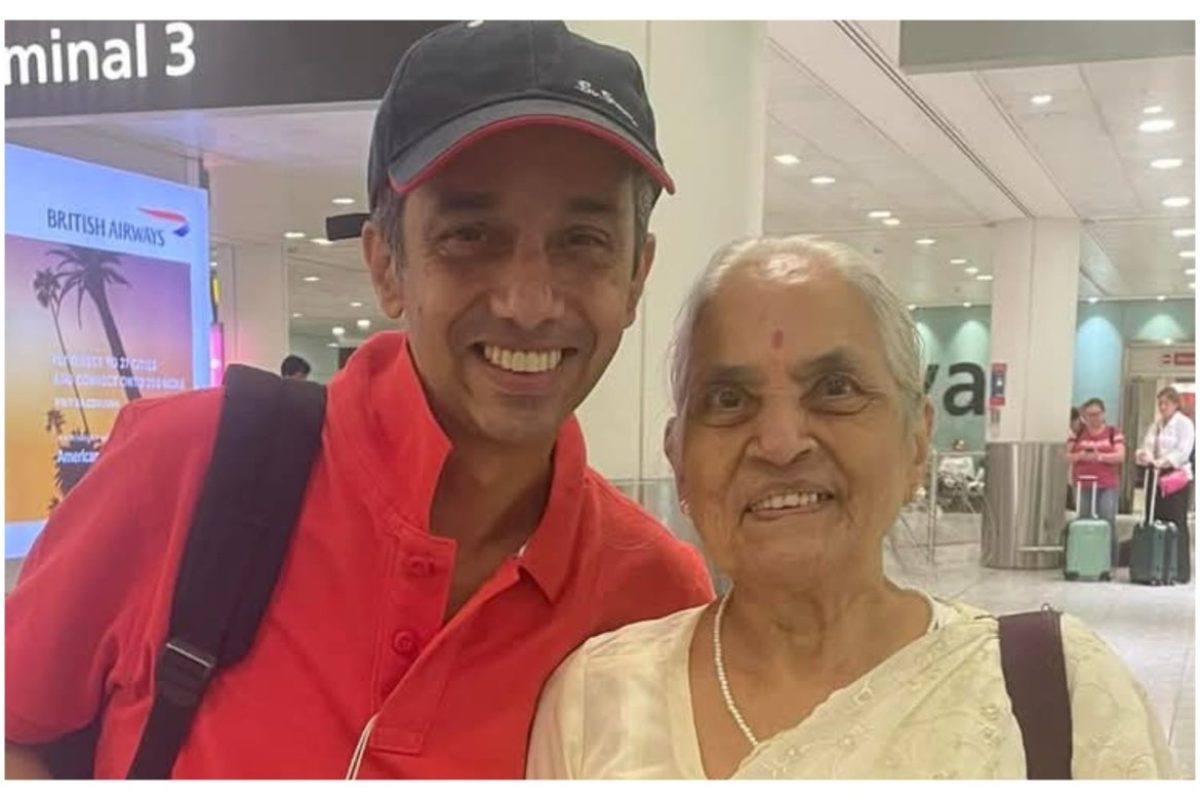अवांतर, मराठीकथा, मराठीलेखन, मराठीआवृत्ती, मराठीसाहित्य, मराठीलेखक, मराठीमनोरंजन, मराठीवेबसाइट, मराठीआर्टिकल, मराठीस्टोरी, आई, लंडन_ट्रिप, लंडन_व्हिसा, लंडन_प्रवास, विमान_तिकीट