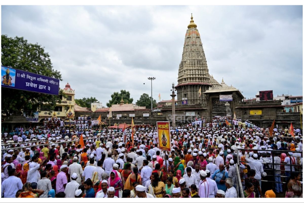 अवांतर, मराठीकथा, मराठीलेख, मराठीआर्टिकल, मराठी साहित्य, मी मराठी, अभिजात मराठी, नीता कुलकर्णी, लेखिका नीता कुलकर्णी, नीता चंद्रकांत कुलकर्णी, आषाढी एकादशी, पंढरीची वारी, दोघी बहिणींची वारी, दोन बहिणींचा वारीचा अनुभव, विठ्ठल दर्शनाची आस, दोन बहिणींचा वारी अनुभव, वारीचे भारावलेले दिवस, दोन बहिणींवर वारीचे गारुड, विठ्ठल विठ्ठल