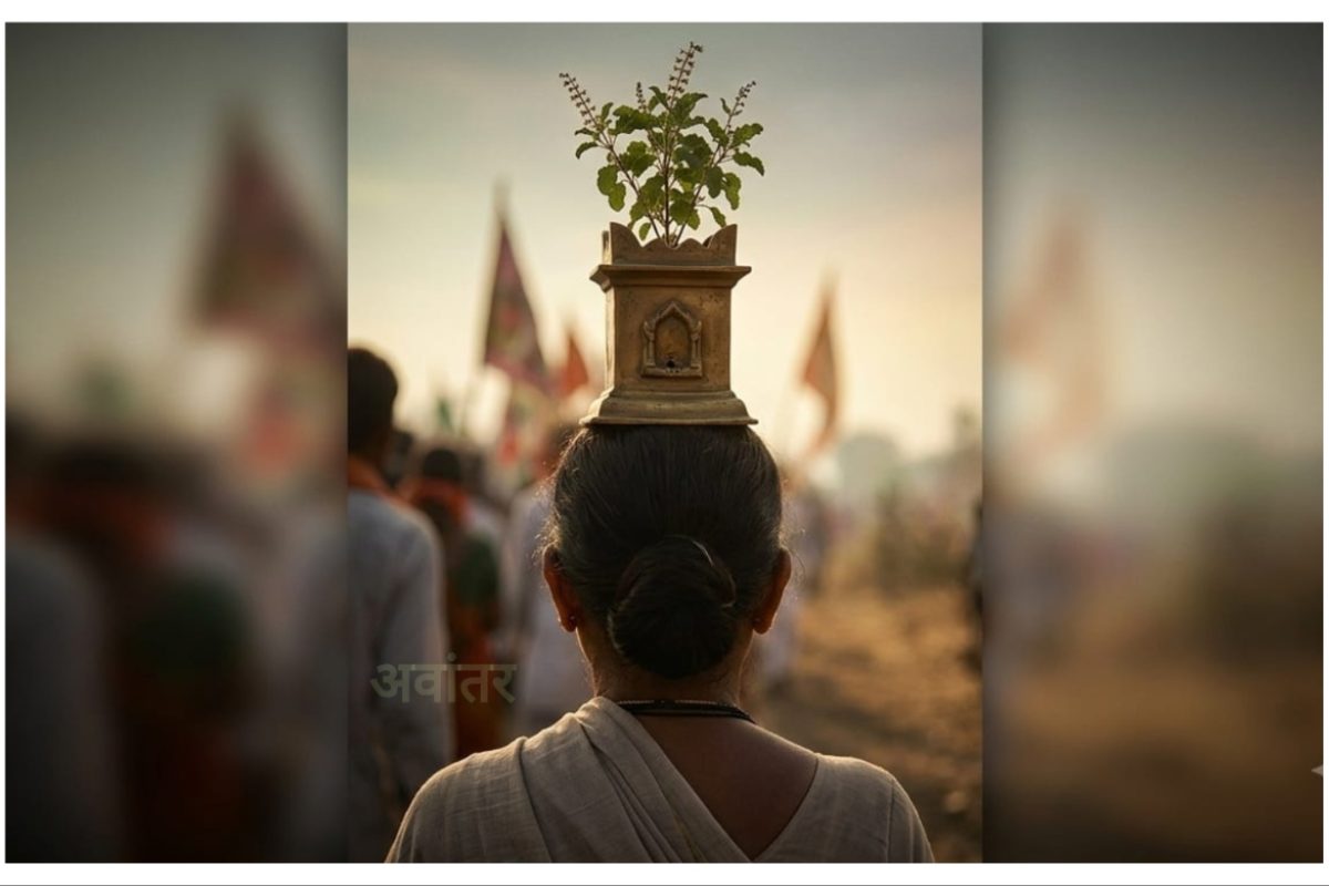 अवांतर, मी मराठी, अभिजात मराठी, आषाढी एकादशी, पंढरीची वारी, पंढरपूरची वारी, आषाढीची वारी, आषाढी एकादशीची वारी, वारकऱ्यांची भक्ती, विठ्ठल दर्शनाची आस, पंढरीच्या कळसाचे दर्शन, ज्ञानोबा तुकाराम गजर, नीता चंद्रकांत कुलकर्णी, वारीत तुळशी वृंदावन, सखूच्या डोक्यावरील तुळशी वृंदावन, वारीत तुळशी वृंदावन घेतलेल्या महिला,